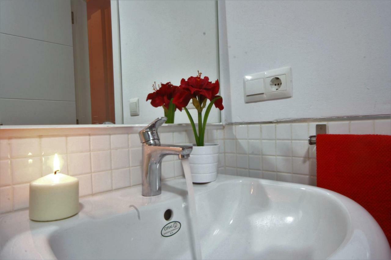 Appartement Apartamento Vacacional Carmona Extérieur photo